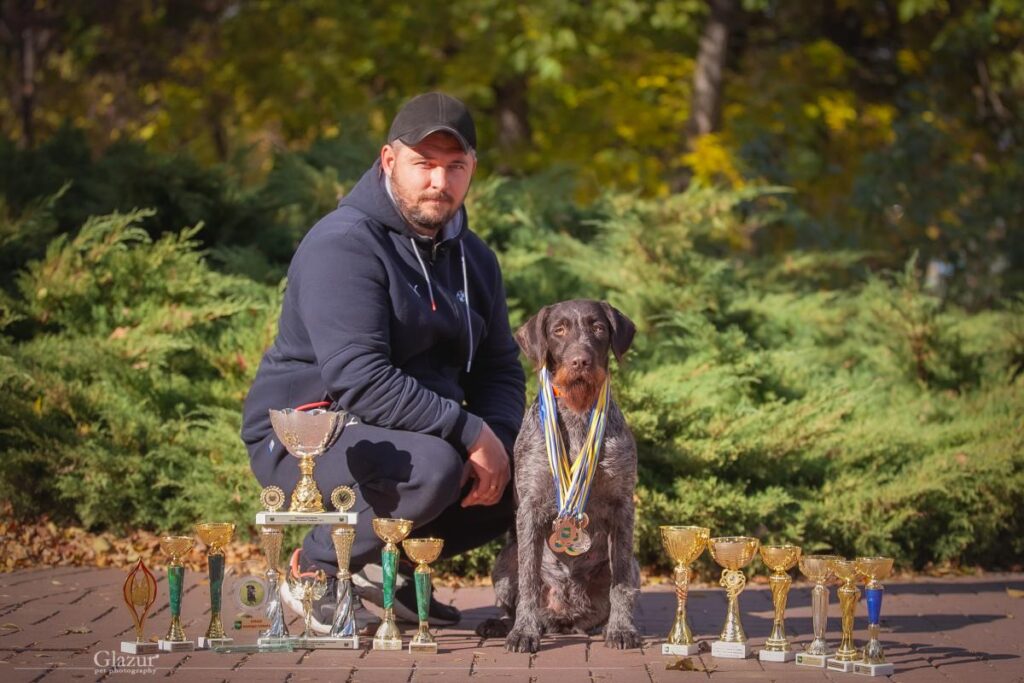 Dana vom Jagdgewinner з нагородами